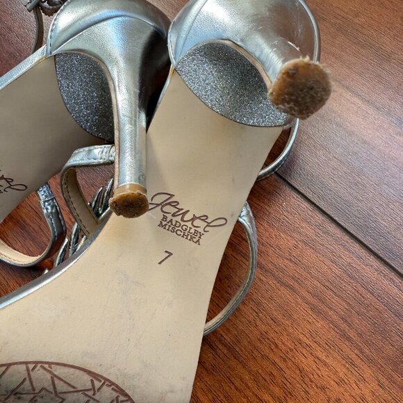 Jewel Badgley Mischka Kalama Heels Size 7 Silver - Picture 5 of 5